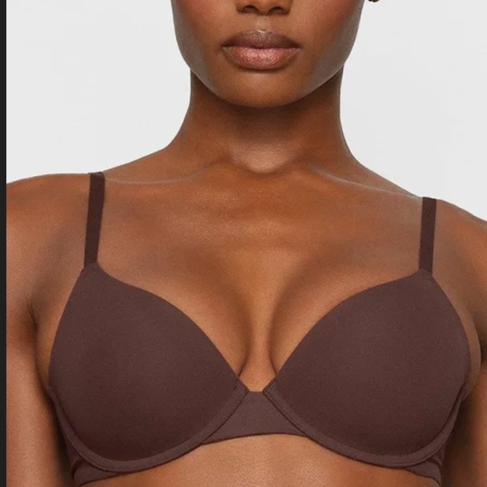 Skims Kim Kardashian Fits Everybody Underwire T Shirt Bra In Ochre Size 32H